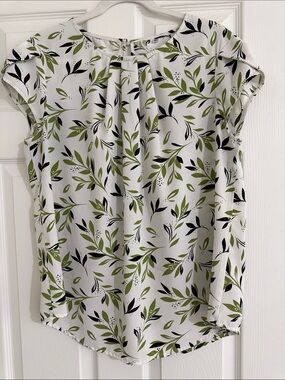 Women’s White Leaf-Print Cap Sleeve Blouse